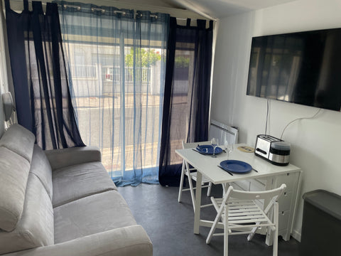 Le logement  est indépendant de la maison et totalement réservé aux voyageurs. C Mérignac, France Maison cosy de plain pied   proche de tout Entire townhouse vacation rental 610018561678326277