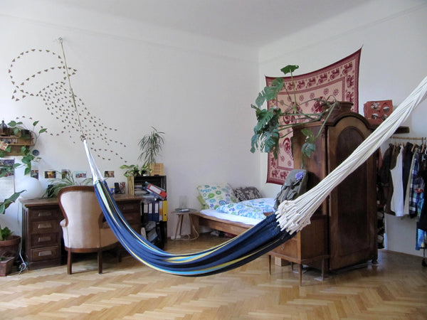 Salut!Unsere Zimmer ist Teil einer WG mit drei anderen MitbewohnerInnen. Es eign Germany Big, homey room in shared flat Private room in rental unit vacation rental 17699391