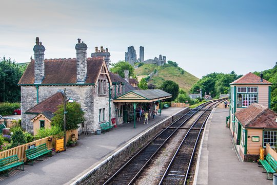 Jurassic Coast Private Tour from Southampton  Private Tours and Travel Guide Europe London CITY Southampton Destination Tour