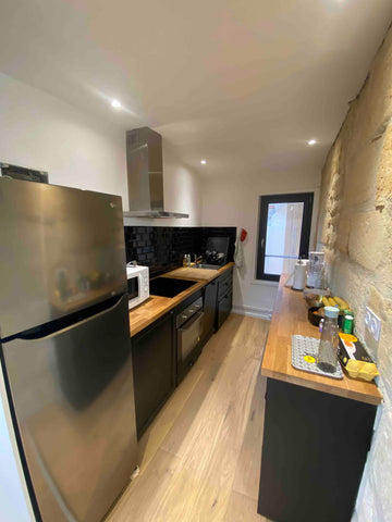 Profitez d'un logement élégant et central en plein cœur de bordeaux. <br />Entiè Morlaàs, France Charmant appartement au cœur de bordeaux Entire rental unit vacation rental 548241168852015152