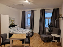 Nice and small place in a quite area next to Westbahnhof. With metro you will be Vienna, Austria Small apartment next to Westbahnhof Entire rental unit vacation rental 28506638