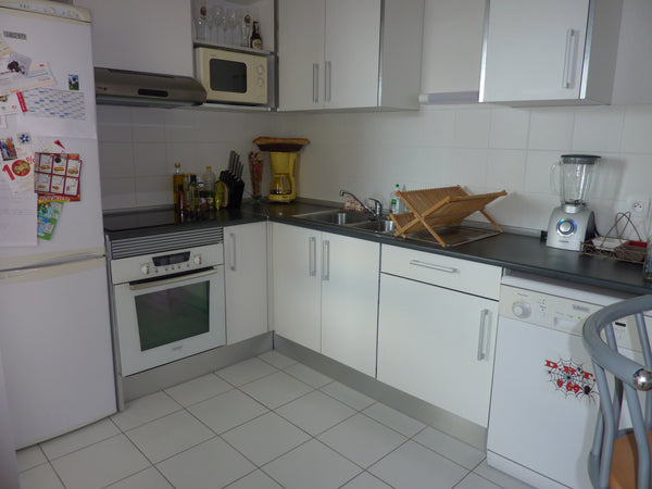 Chambre pour 2 personnes idéalement située à Bruges. Linge de lit fournit et lit Bruges, France Chambre à Bordeaux Lac Private room in rental unit vacation rental 3078265