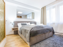 Beautiful apartment with two bedroom located in between main station, city cente Vienna, Austria SKY9 One-Bedroom Apartment Margareten Entire rental unit vacation rental 14564557