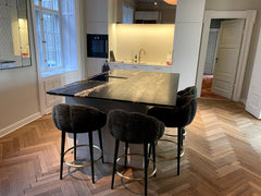 This apartment is located very central and across from train station and metro w Santiago, Chile Newly renovated apartment of 202m2 in Copenhagen Entire condo vacation rental 658662353139922250