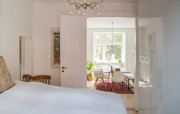 Cozy and roomy apartment located in the heart of Copenhagen with a beautiful vie Copenhagen, Denmark Beautiful, roomy and centrally located apartment. Entire rental unit vacation rental 37274772