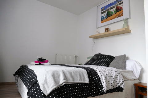 Je mets à disposition une chambre dans un duplex inversé. <br /><br />L'étage vo  Chambre avec espace privatif Private room in rental unit vacation rental 25388019