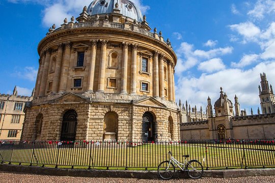 Private Round Trip Transfer: Heathrow Airport to Oxford  Private Tours and Travel Guide Europe London CITY Oxford Destination Tour