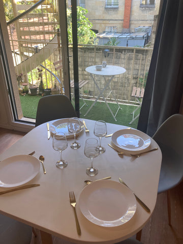 Logement coup de cœur en plein centre de Bordeaux, à deux pas du jardin public,  Bordeaux, France 2 pièces cosy jardin public, Bordeaux centre Entire rental unit vacation rental 594074706339736992