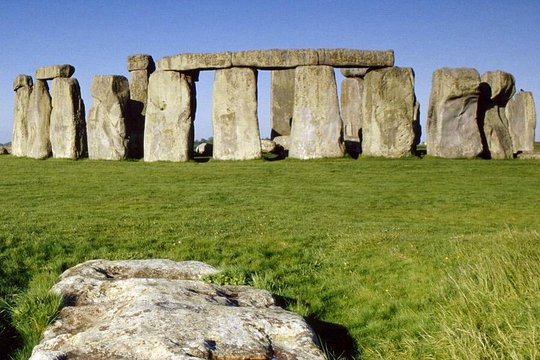 Small Group Day Trip to Stonehenge  Glastonbury  and Avebury from London  Private Tours and Travel Guide Europe London CITY London Destination Tour