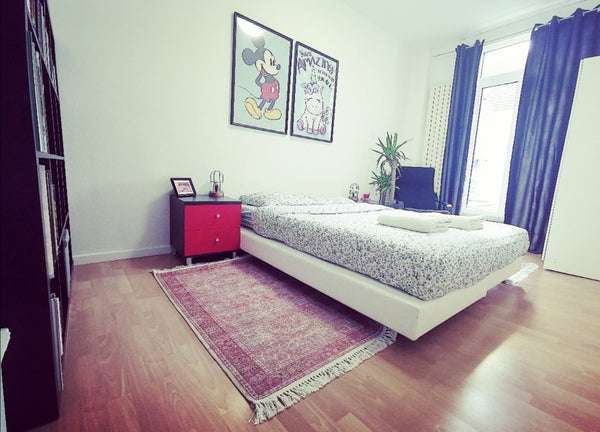 Large private room with quiet area near metro station Saint Guidon (7 min walk). Brussels, Belgium Large budget room 15' from the center&midi station Private room in rental unit vacation rental 34553535