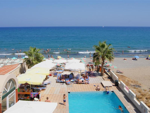 This residence is located in the township's eastern half of Rethymnon.<br />The   Apartment for 3 persons, with swimming pool, near the beach Entire rental unit vacation rental 45804970