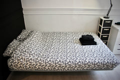 Profitez d'un logement élégant, moderne, central et entièrement rénové au coeur  Mons, Belgium White & Black Studio Entire condo vacation rental 546929189230178907