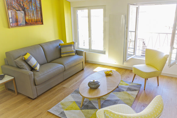 Temporary rental of a fully furnished 46 sqm cosy apartment (3rd floor without a Bordeaux, France Lovely 46 sqm, 1 bedroom + parking Entire rental unit vacation rental 16169926