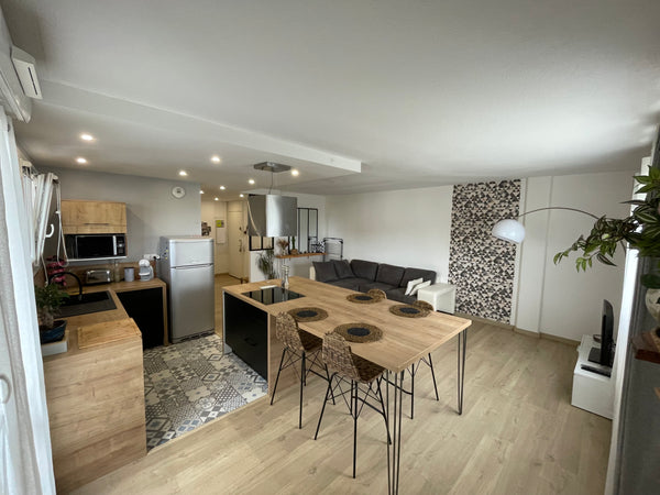 Charmant appartement T2 à la décoration soignée, situé à Mérignac. <br /><br />I Mérignac, France Appartement moderne et calme à Mérignac Entire rental unit vacation rental 51709368