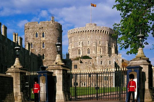 Private Transfer : Southampton Cruise Port to London Via Windsor Castle  Private Tours and Travel Guide Europe London CITY Southampton Destination Tour