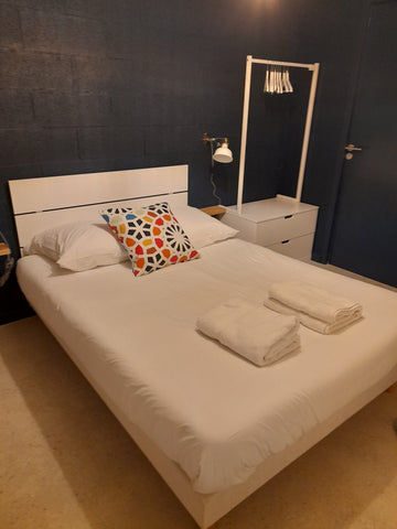 Chambre tout confort disposant d'une grande porte fenêtre ouvrant sur un patio p Nouvelle-Aquitaine, France Dans maison avec piscine chambre tout confort - 5 Private room in townhouse vacation rental 555416618126312272