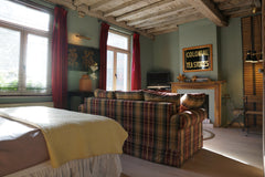 upstairs studio 50m², fully equipped: bedroom and living room (extra sofa bed),  Brussels, Belgium studio remparts 4 Private room in bed and breakfast vacation rental 4400639