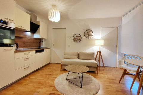 A small brand new family owned apartment. The apartment is completely modern fur Vienna, Austria Modern 2Room apartment with garden near Schönbrunn Entire rental unit vacation rental 43347355