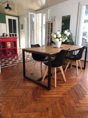 Maison ancienne, spacieuse, ensoleillée, située dans un quartier calme, idéale p Villenave-d'Ornon, France Maison chaleureuse avec terrasse et jardin. Entire townhouse vacation rental 602829121138198939