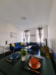 "Beautiful sunny classic Altbau apartment in the heart of Vienna. The apartment  Vienna, Austria Cozy Flat near City Hall and Lugner Mall Entire rental unit vacation rental 53130353