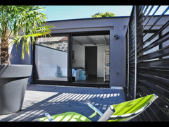 The Dependance is a splendid modern house, located in the calm, in the center of Bordeaux, France LE DEPENDANCE - Nice house with garden Downtown Entire home vacation rental 38502167