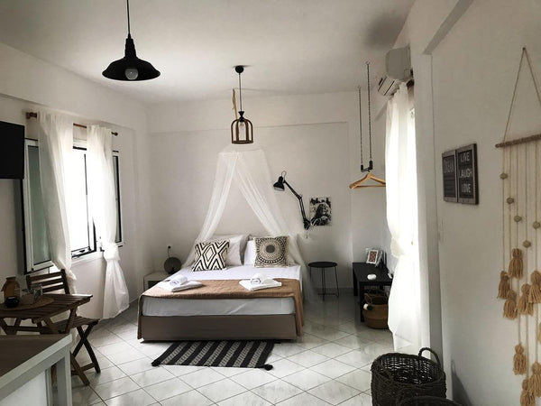 Casa LiaYa is a complex which consists of four studios. The complex is on the ol  Felice Entire rental unit vacation rental 43502572