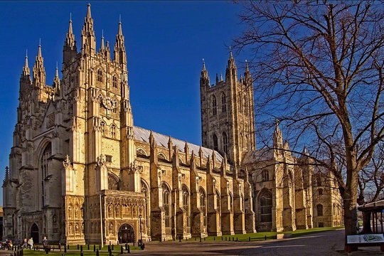 Private Round Trip Transfer from London to Canterbury Cathedral and Leeds Castle  Private Tours and Travel Guide Europe London CITY London Destination Tour