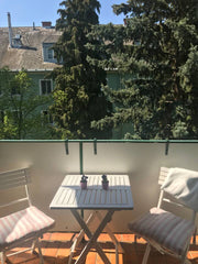 Preciosa habitación con balcón en el distrito 13 de Viena. Cerca del metro. Vienna, Austria Habitación con balcón Private room in rental unit vacation rental 685306344950267286