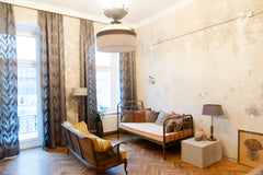 Wunderschön gelegene ruhige Wohnung mit kleinem Balkon mit Aussicht auf den Volk Vienna, Austria 9 modern -  style apartment Entire rental unit vacation rental 16490339