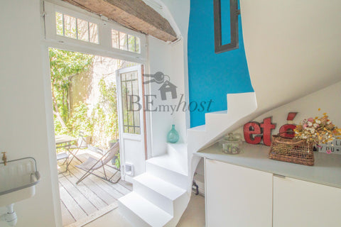 This is a hidden gem in central Paris!!<br />This 3 storey apartment is located  Paris, France HAUT MARAIS - Hidden Gem with private terrasse Entire rental unit vacation rental 24344589