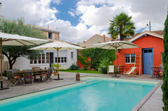 Maison au calme avec piscine tout en étant dans un lieu proche de Bordeaux à vél  Riad avec piscine pour 8 personnes Entire villa vacation rental 613588743973405962