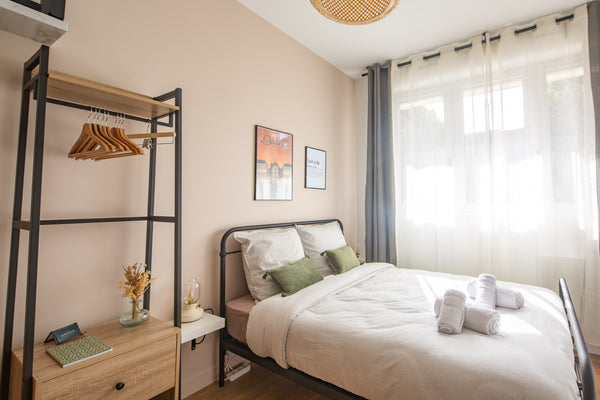 Le Studio du Parc bordelais - Le Sommelier - is a 15 m2 apartment located in a s Bordeaux, France Les Studios du Parc Bordelais - Le Sommelier Entire rental unit vacation rental 596992758874651351