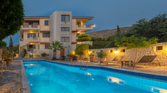 Layout : Bedroom,sitting area,kitchen, bathroom.<br /><br />Dimensions:Internal  Heraklion, Greece Nancy Chara One Bedroom Apartment P Entire rental unit vacation rental 16794446