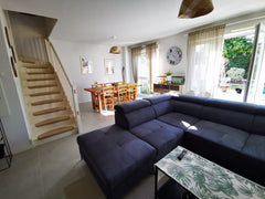 Maison de 85m2 avec 3 chambres au calme. Le logement se compose d'un salon/séjou Bruges, France Maison T4 avec jardin Entire home vacation rental 555636144777257420