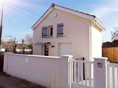 Dans quartier résidentiel calme, proche tram C et commodités, petite maison indé Cadaujac, France Maison T3 meublée-place de parking-proche tram C Entire townhouse vacation rental 571588744631260236