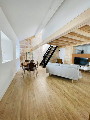 Splendide appartement situé au cœur du centre historique de Bordeaux, entre la r Marcellus, France Appartement bordelais T3 avec terrasse privative Entire rental unit vacation rental 48539397