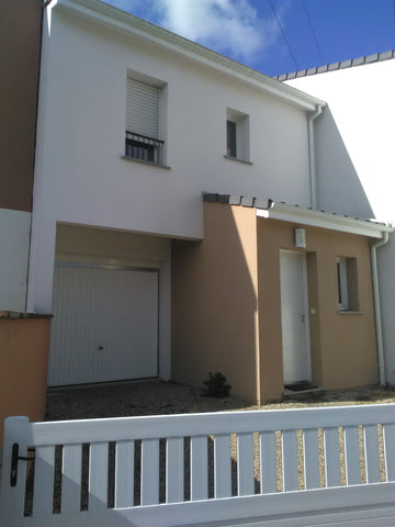 Petite maison de ville moderne, agréable et très fonctionnelle. Belle pièce de v Saint-Médard-en-Jalles, France Saint-Médard-en Jalles : maison de ville moderne Entire townhouse vacation rental 24068137