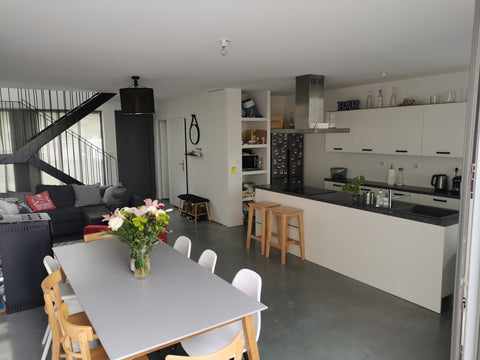 Maison d'architecte mitoyenne située à Pessac à 10 min du centre de Bordeaux.<br Pessac, France Maison d'archi moderne et climatisée à Bordeaux Entire home vacation rental 50744754