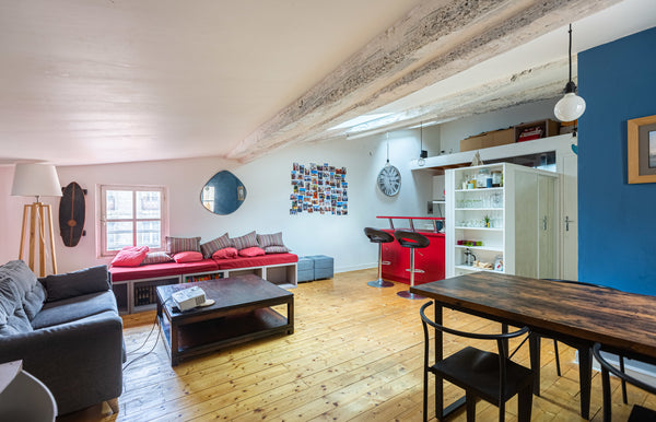 Amazing apartment in the amazing Bordeaux also known as 