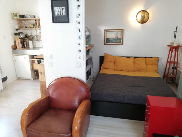 petite maison traditionnelle bordelaise (échoppe), construite en fond de cour et Nouvelle-Aquitaine, France Echoppe bordelaise avec jardin privatif, au calme. Entire home vacation rental 44145065