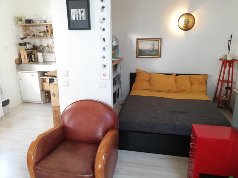 petite maison traditionnelle bordelaise (échoppe), construite en fond de cour et Nouvelle-Aquitaine, France Echoppe bordelaise avec jardin privatif, au calme. Entire home vacation rental 44145065