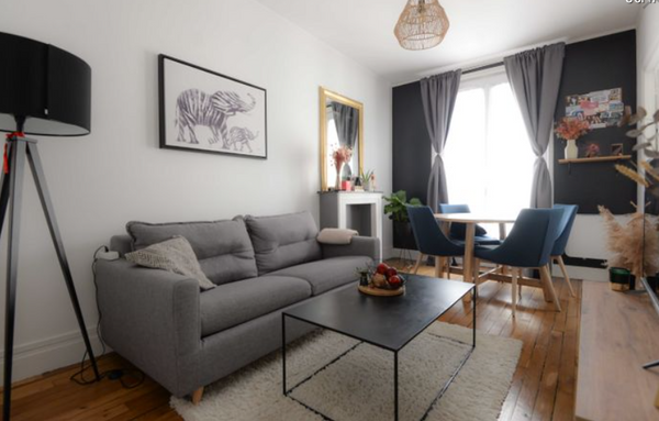 Recently renovated apartment , in a calm neighborhood. <br /><br />One large bed Paris, France Lovely apartment in the heart of Paris Entire rental unit vacation rental 24776517