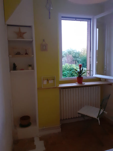 Nathalie et Marc  vous accueillent avec convivialité et  proposent une charmante  Bordeaux Pessac Lèognan chambre Private room in bed and breakfast vacation rental 45654479