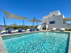Villa Aphrodite is a newly built residence  ( 2017 ) of 180 m² / 1940 ft² locate Naxos, Greece Seaside Naxos • Villa Aphrodite with Pool @ Plaka Entire villa vacation rental 16486090