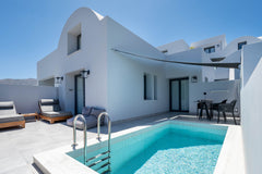 PURE LUXURY AND SUPREME COMFORT<br />Focused on simple outdoor elements, this de  Karat Suites - Suite 585° Cycladic home vacation rental 37321832