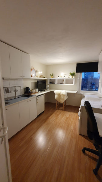 Studio op 1 minuut wandelen van UZ Gent. Private afgesloten parking voor de deur Ghent, Belgium Studio with private parking 1 minute from UZ Gent Entire rental unit vacation rental 47556474