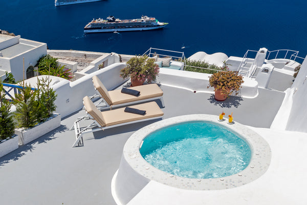 Located right on the Caldera, within a 5-minute walk of Fira, Ananda Infinity is  Ananda Infinity Entire villa vacation rental 27014408