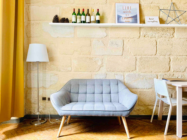 Sur le Quai Saint Croix d’un bel immeuble au cœur du quartier historique 200m à  Évian-les-Bains, France charmant Studio duplex avec tatamis japonais BDX Entire guest suite vacation rental 34046665