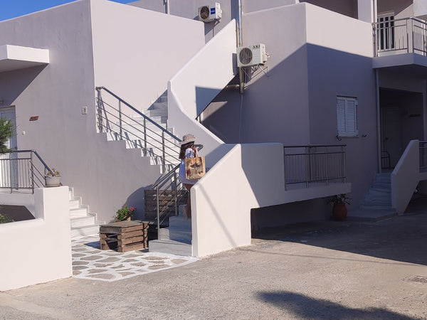 A beautiful, modern style apartment in Kokkinos Pyrgos, only 100m from te beach.  Bee Life apartment, Maya Entire home vacation rental 35228659