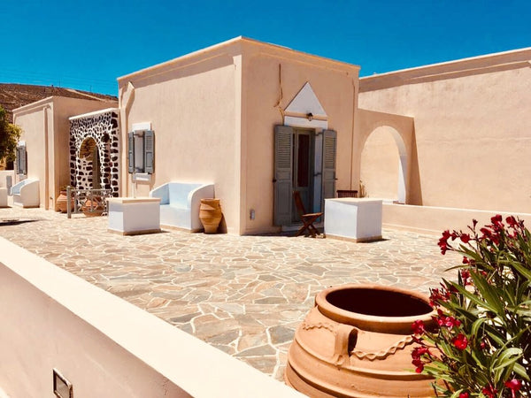 We are delighted to welcome you and we are looking forward making your stay most Folégandros, Greece Double Hotel Studio close to Chora entrance. Room in hotel vacation rental 30812103